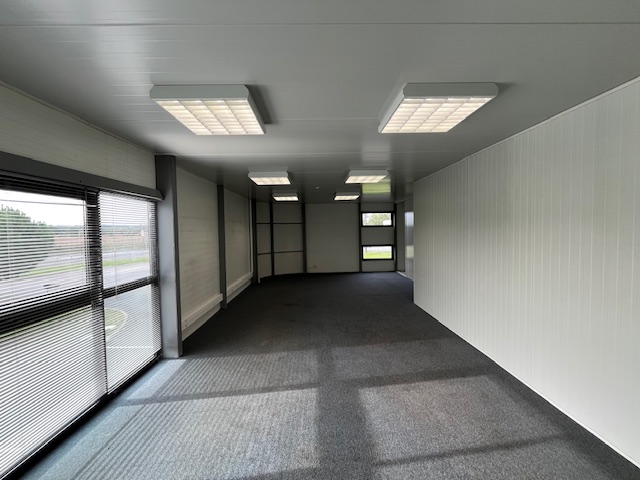 Local commercial à louer - 1065.0 m2 - 81 - Tarn