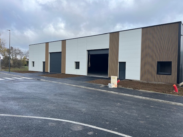 Local commercial à louer - 322.0 m2 - 81 - Tarn