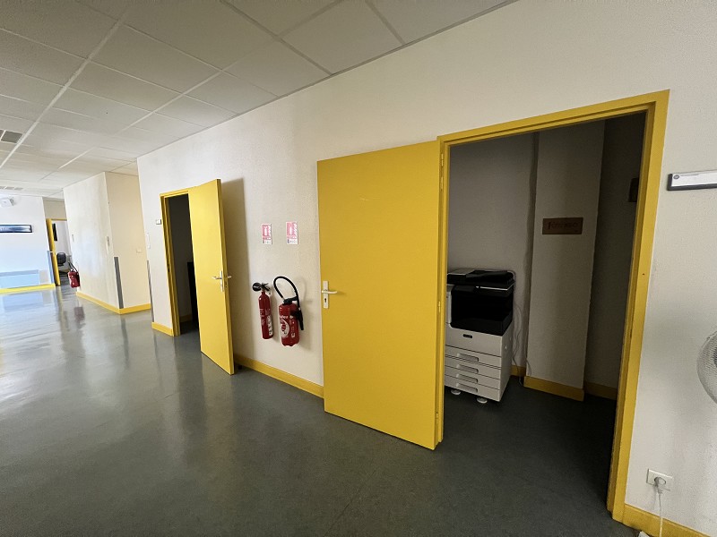 Bureaux à louer - 458.0 m2 - 81 - Tarn