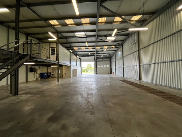 Local commercial à louer - 1065.0 m2 - 81 - Tarn