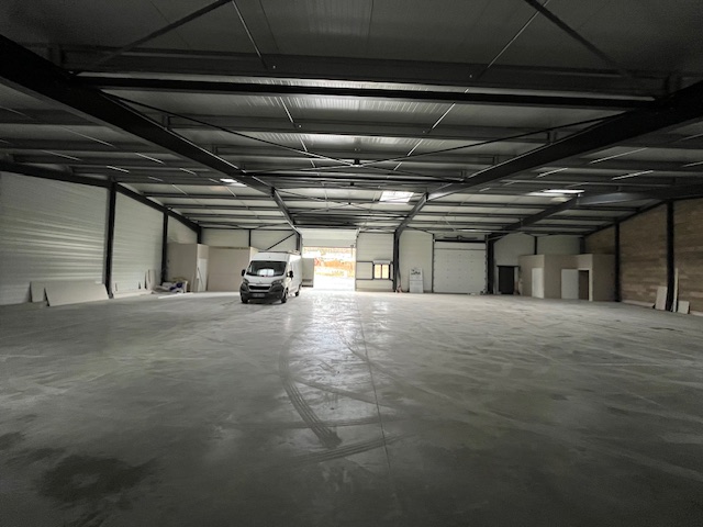 Local commercial à louer - 322.0 m2 - 81 - Tarn