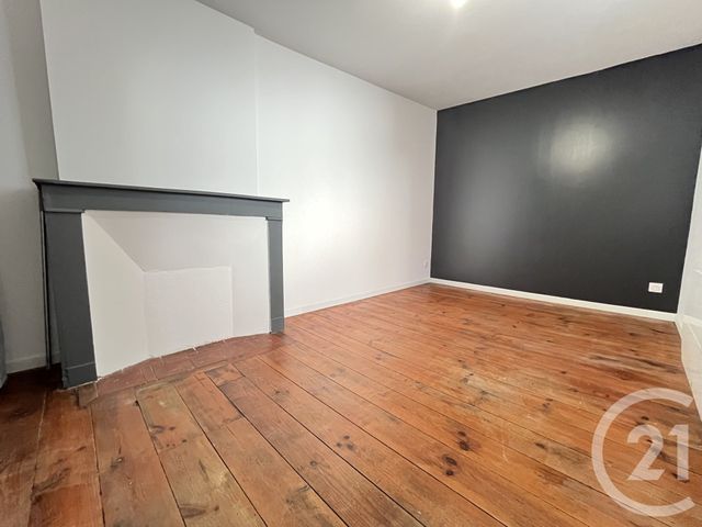 Appartement Duplex &agrave; louer - 3 pi&egrave;ces - 66 m2 - Realmont - 81 - MIDI-PYRENEES