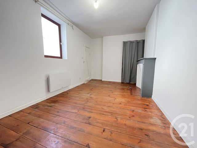 Appartement Duplex &agrave; louer - 3 pi&egrave;ces - 66 m2 - Realmont - 81 - MIDI-PYRENEES